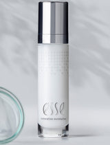 Esse Plus Restorative Moisturiser+ Eksklusiv anti-age krem for voksen hud med probiotika og nærende planteoljer.