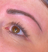 Rekonstruksjon av bryn med Microblading og skygge, Combo brows